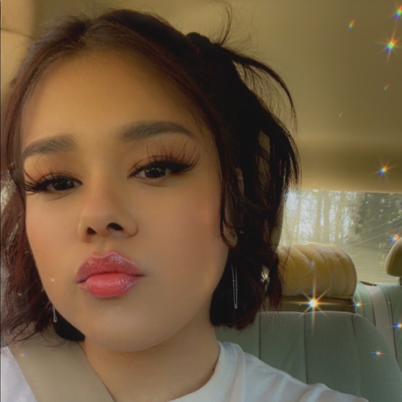 Meet your Posher, Violet - Picture 2 of 2